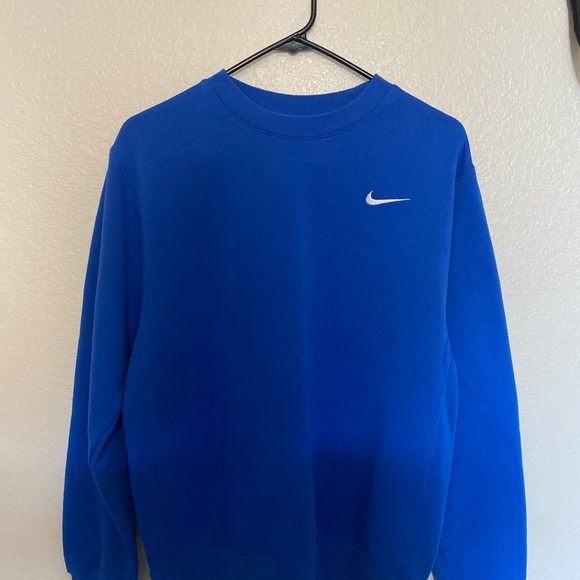Nike men’s royal blue sweater - Picture 3 of 4